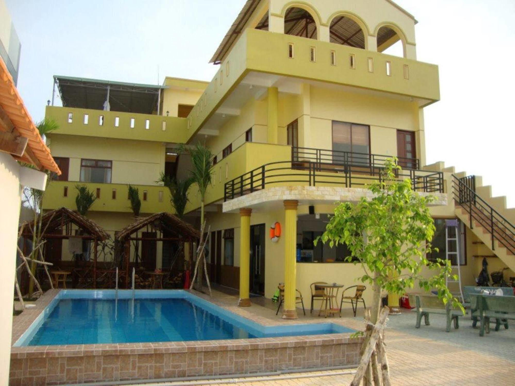 Ben Tre Oasis Hotel Exterior foto